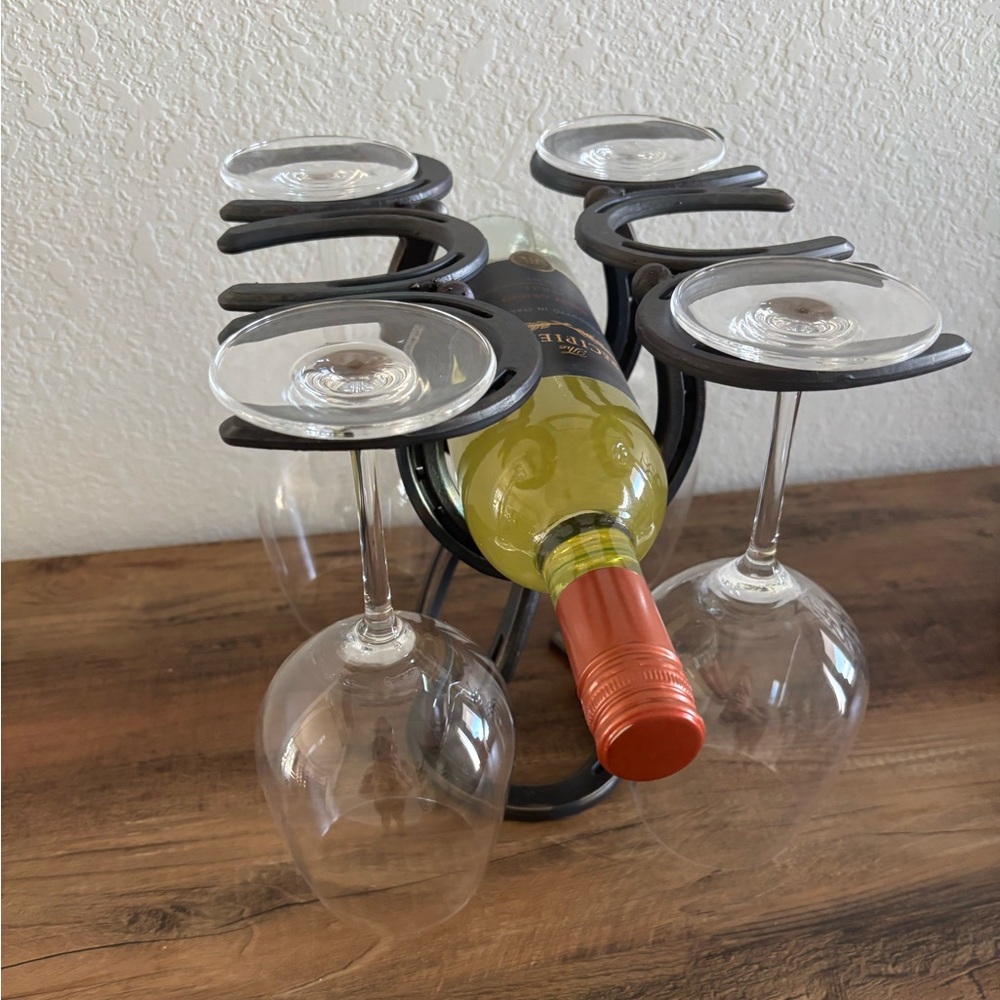 Black Horseshoe Wine Rack